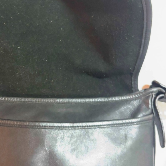 Coach #M5C4150 vintage Black Leather Crossbody Bag - Picture 7 of 9